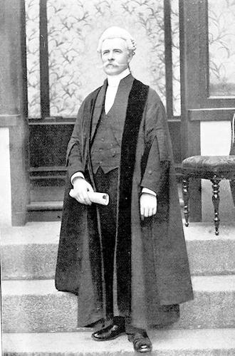 Vindicating Dublin: The Story behind the Controversial Dissolution of the Corporation in 1924.