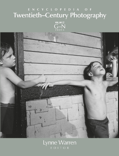 Encyclopedia of Twentieth-Century Photography.
