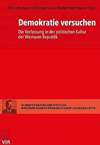 Demokratie versuchen