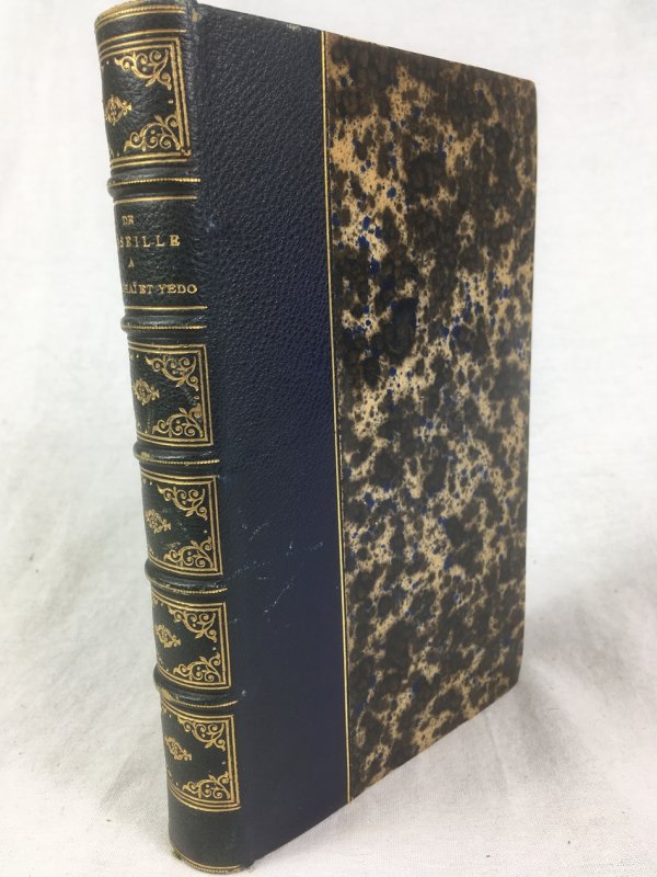 De Marseille a Shanghai et Yedo. Recits d'une Parisienne. Paris, Hachette, 1879.