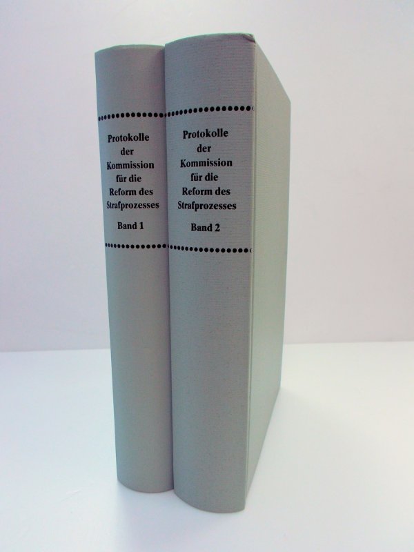 Entwrrfe der Strafrechtskommission zu einem Deutschen Strafgesetzbuch und zu einem Einfuhrungsgesetz (1911-1914). Frankfurt am Main, Keip, 1990.