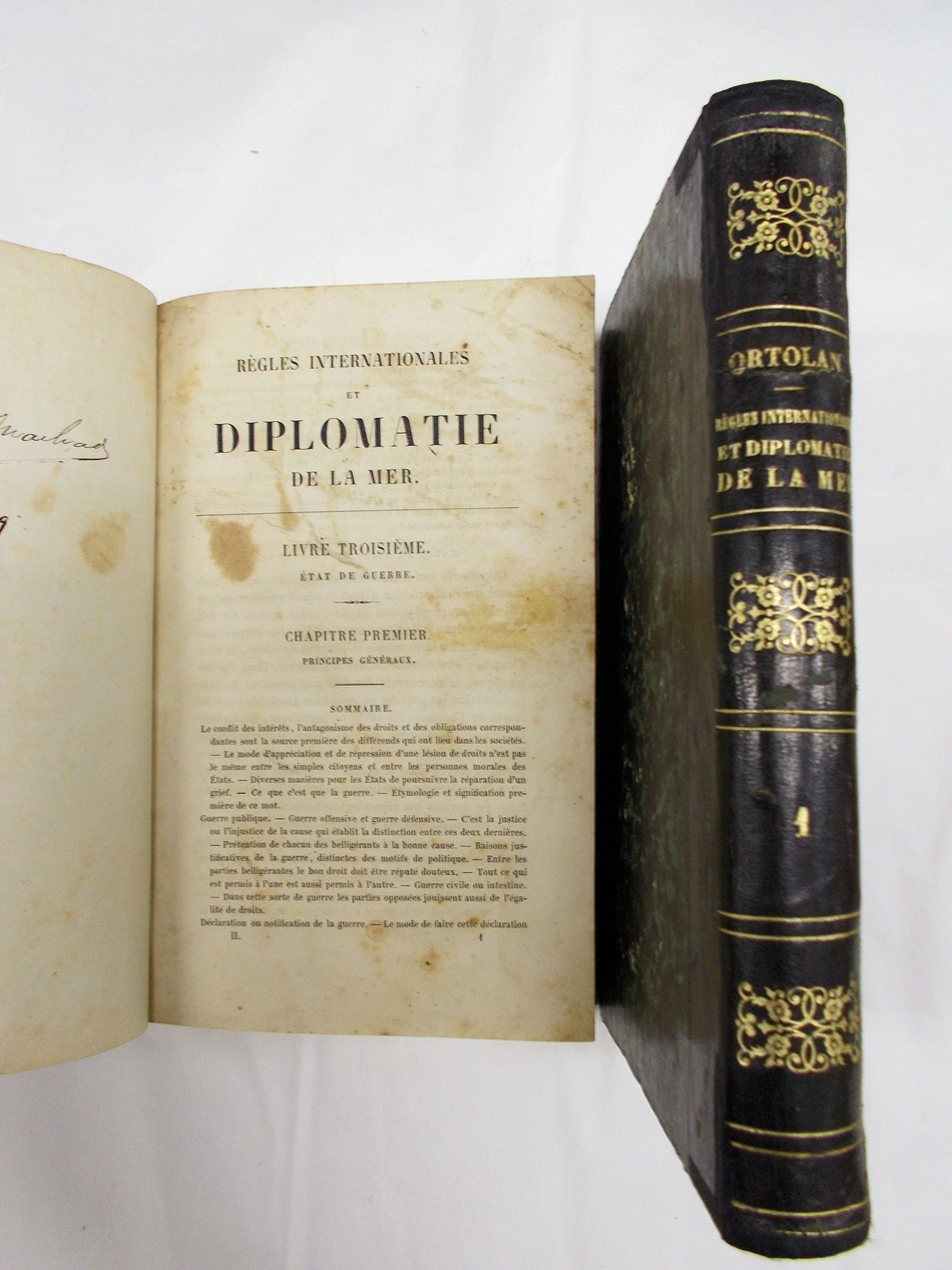 Regles Internationales et Diplomatie de la Mer. Quatrieme edition. Tome 1-2. Paris, Plon, 1864.